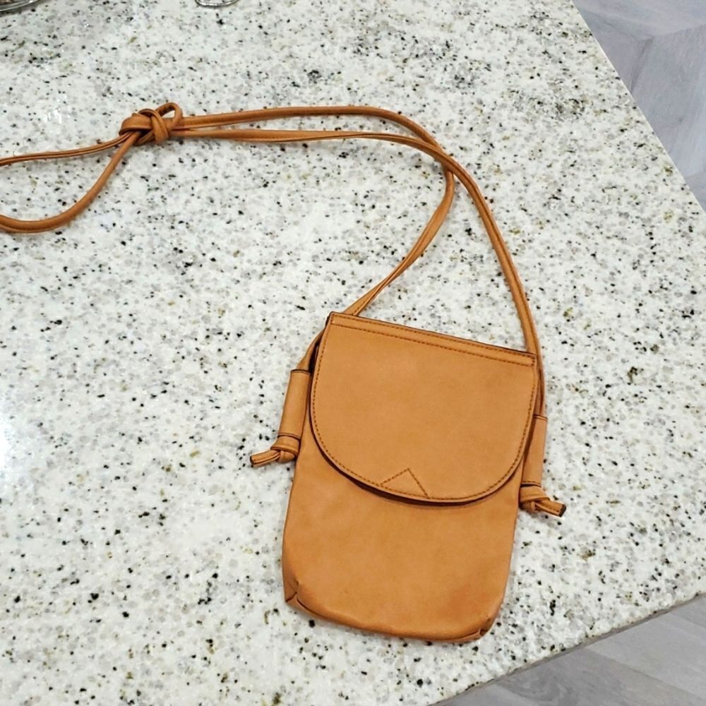 Cross body purse,  nwot,